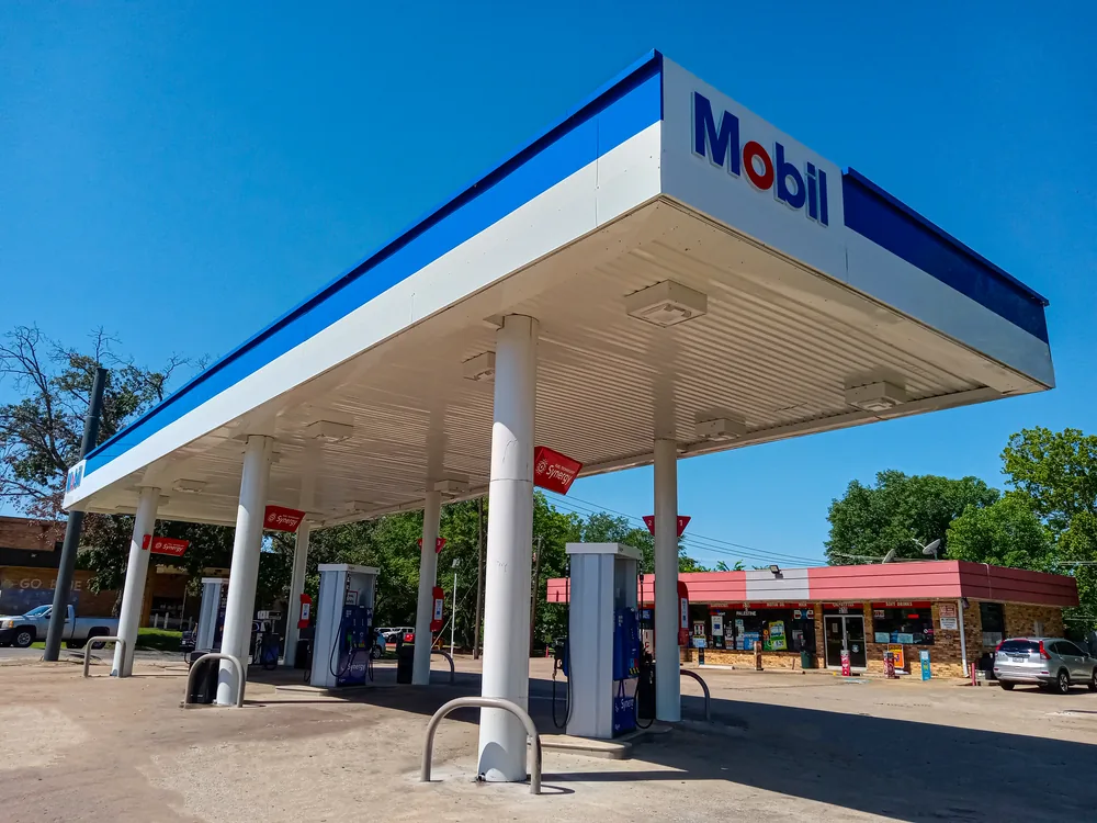 Mobil fuel canopy