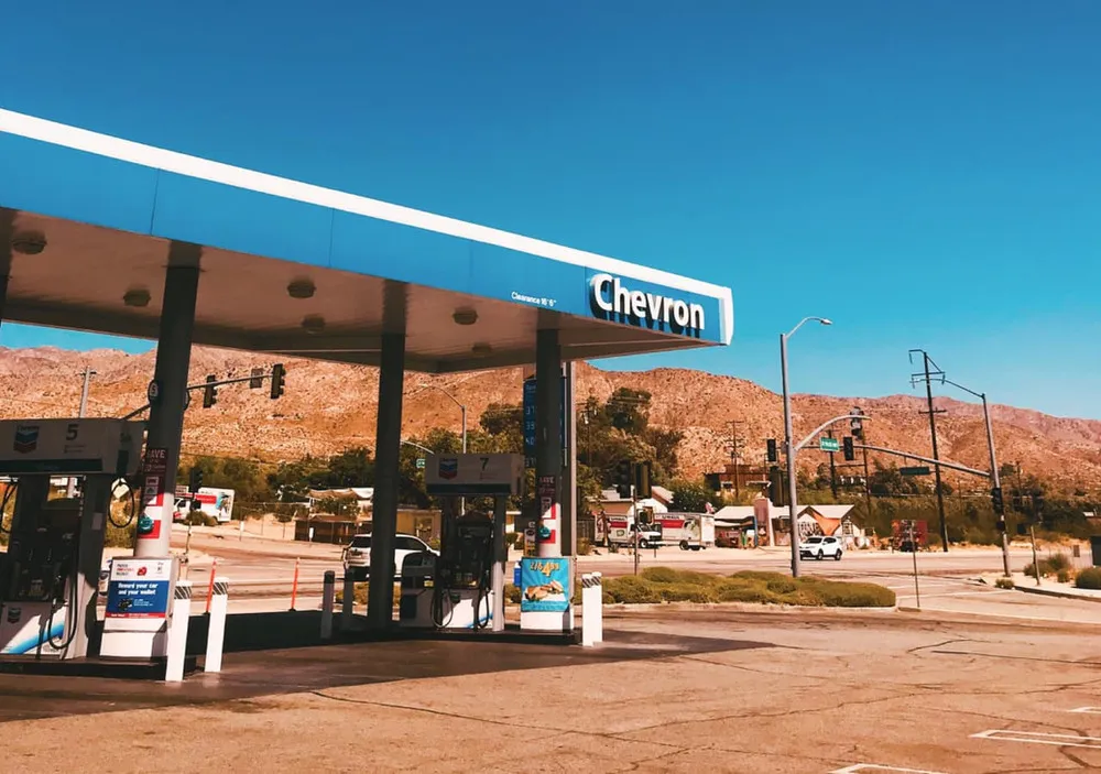 Carrusel-Gas-Station-Home-5.jpg