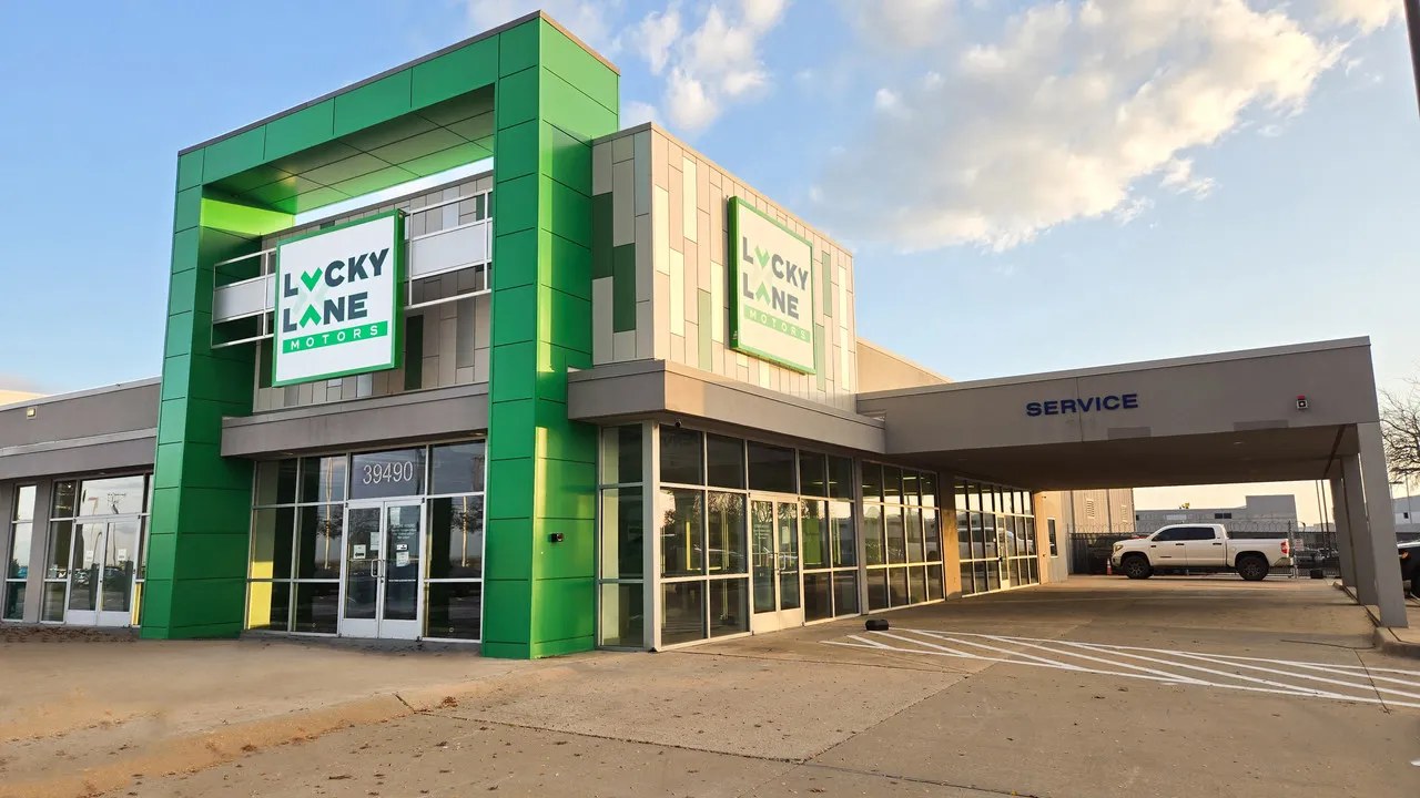 Lucky Lane storefront